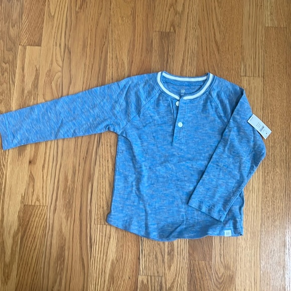 Gap NWT Lot of 2. Heathered Henley Long Sleeve Tees. Green & Light Blue - Picture 6 of 13